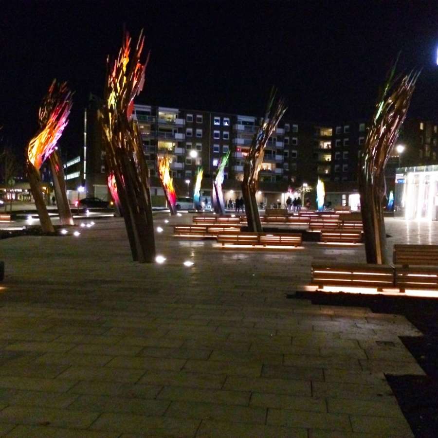 Illuminated Bespoke Architectural Street Furniture for Royale City Square Plaza in Enschede!