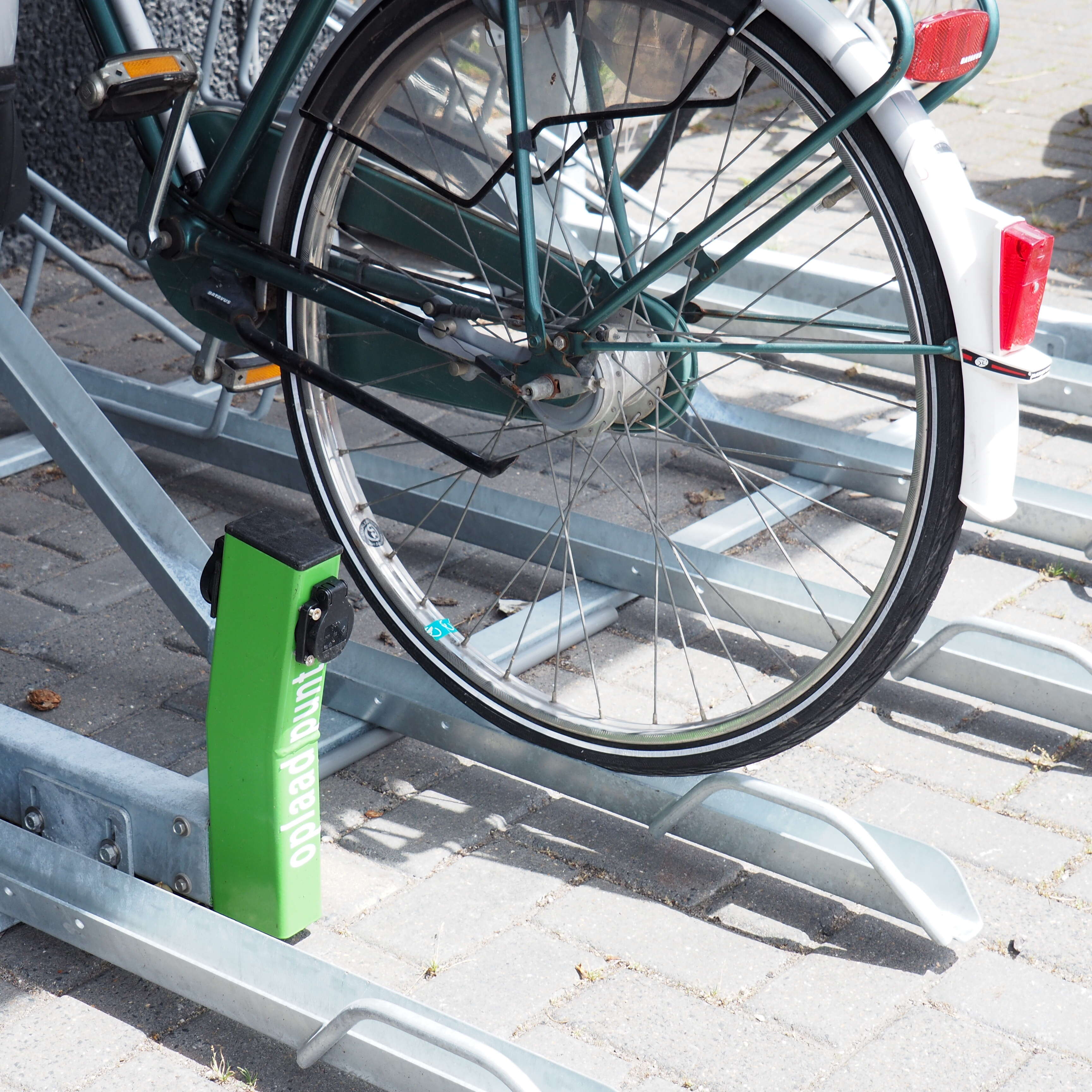 UK’s first supercharged Two-Tier Cycle Racks now available for eBike charging!