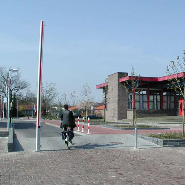 Street Furniture | Bollards and Traffic Guides | Manually Operated Barriers | image #4 |  