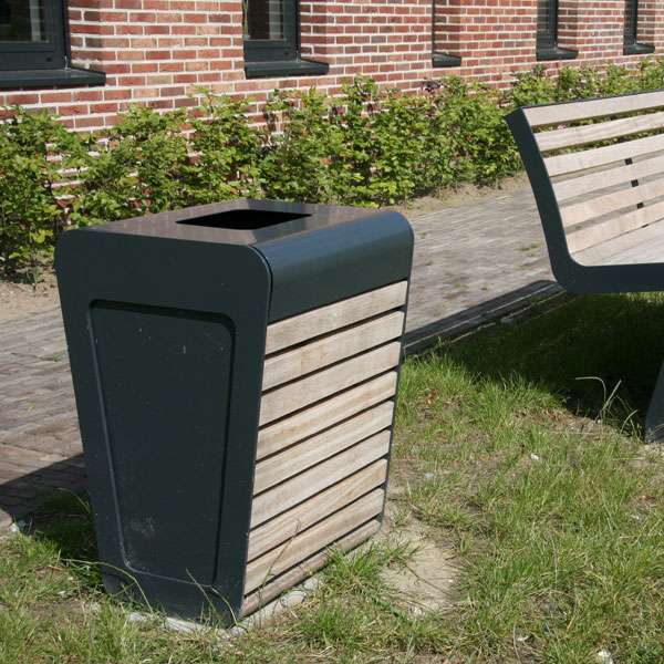 Street Furniture | Litter Bins | FalcoLinea Litter Bin | image #10 |  