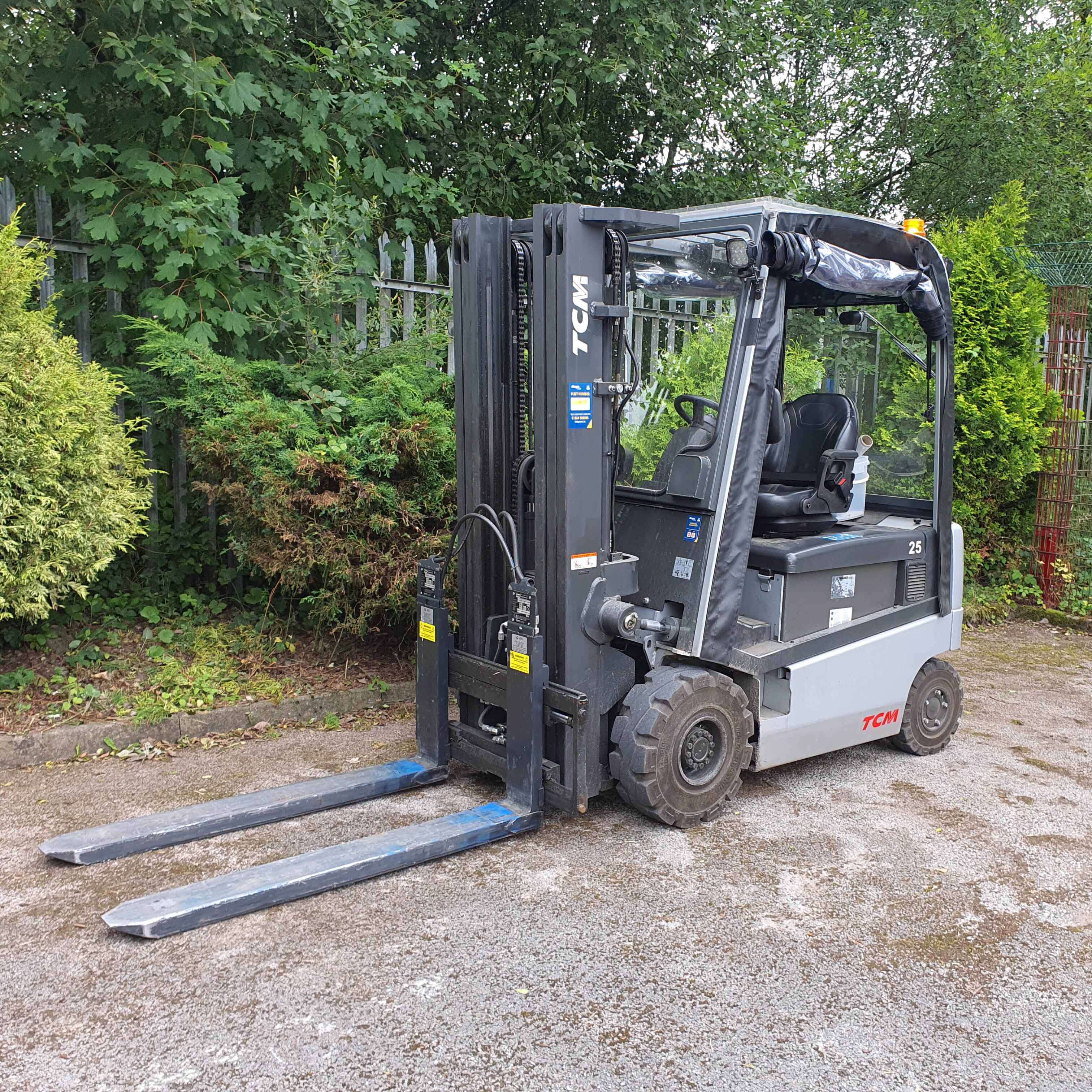 Falco Boosts Environmental Credentials with the Purchase of a New Electric Fork Truck