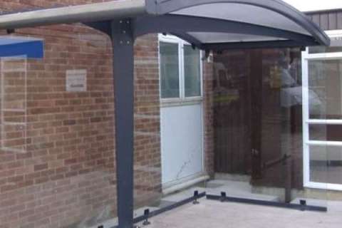 Spok Waiting Shelter for South Shields General Hospital