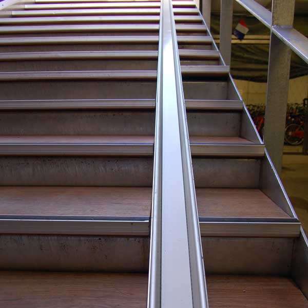 VeloComfort® Automated Cycle Wheel Ramp