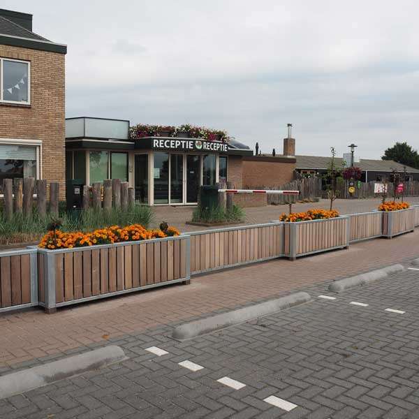 FalcoBloc Wooden Planter
