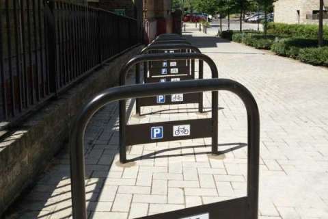 Sheffield Stand with Tapping Rail