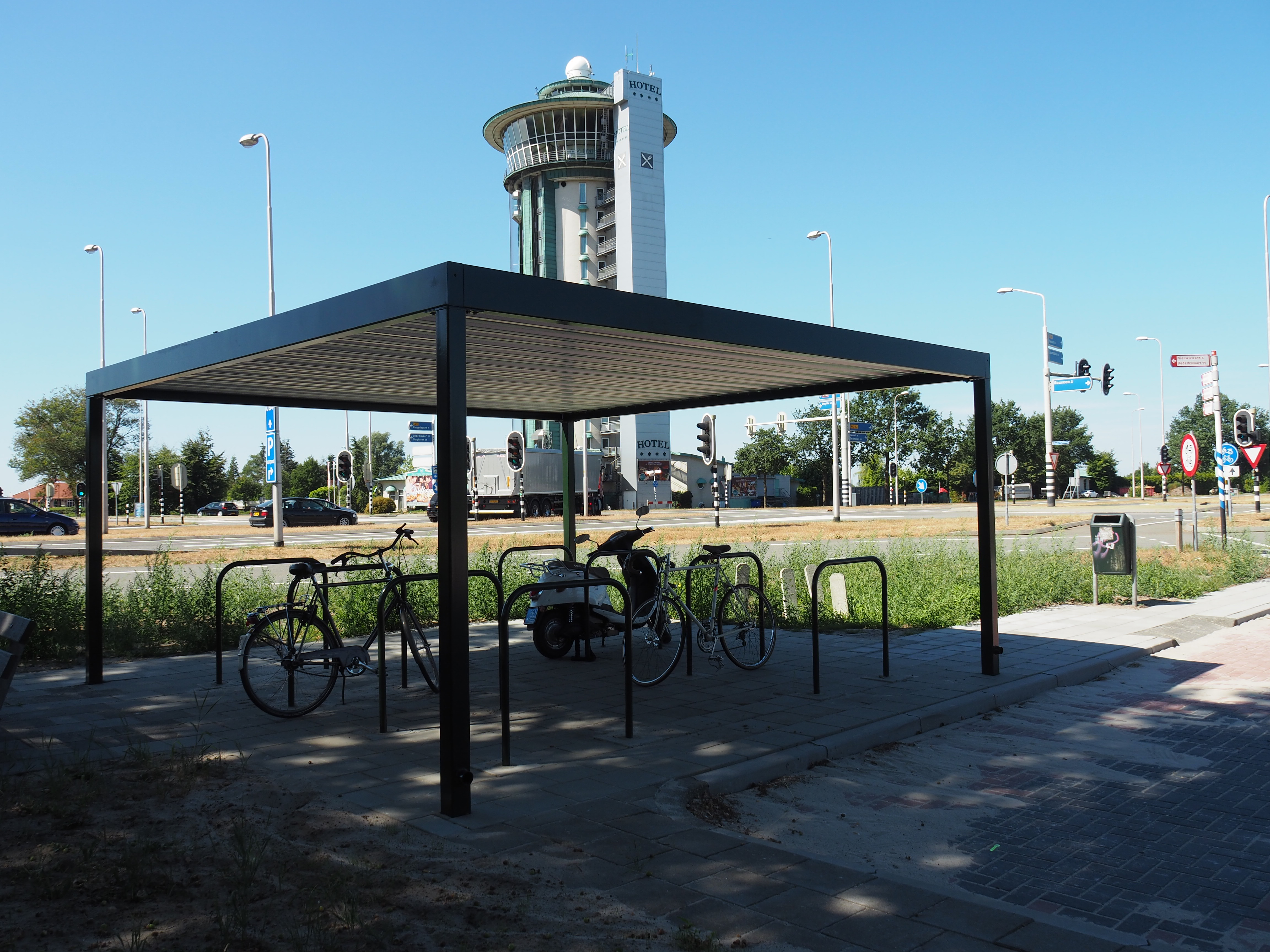 FalcoPlana Cycle Canopy