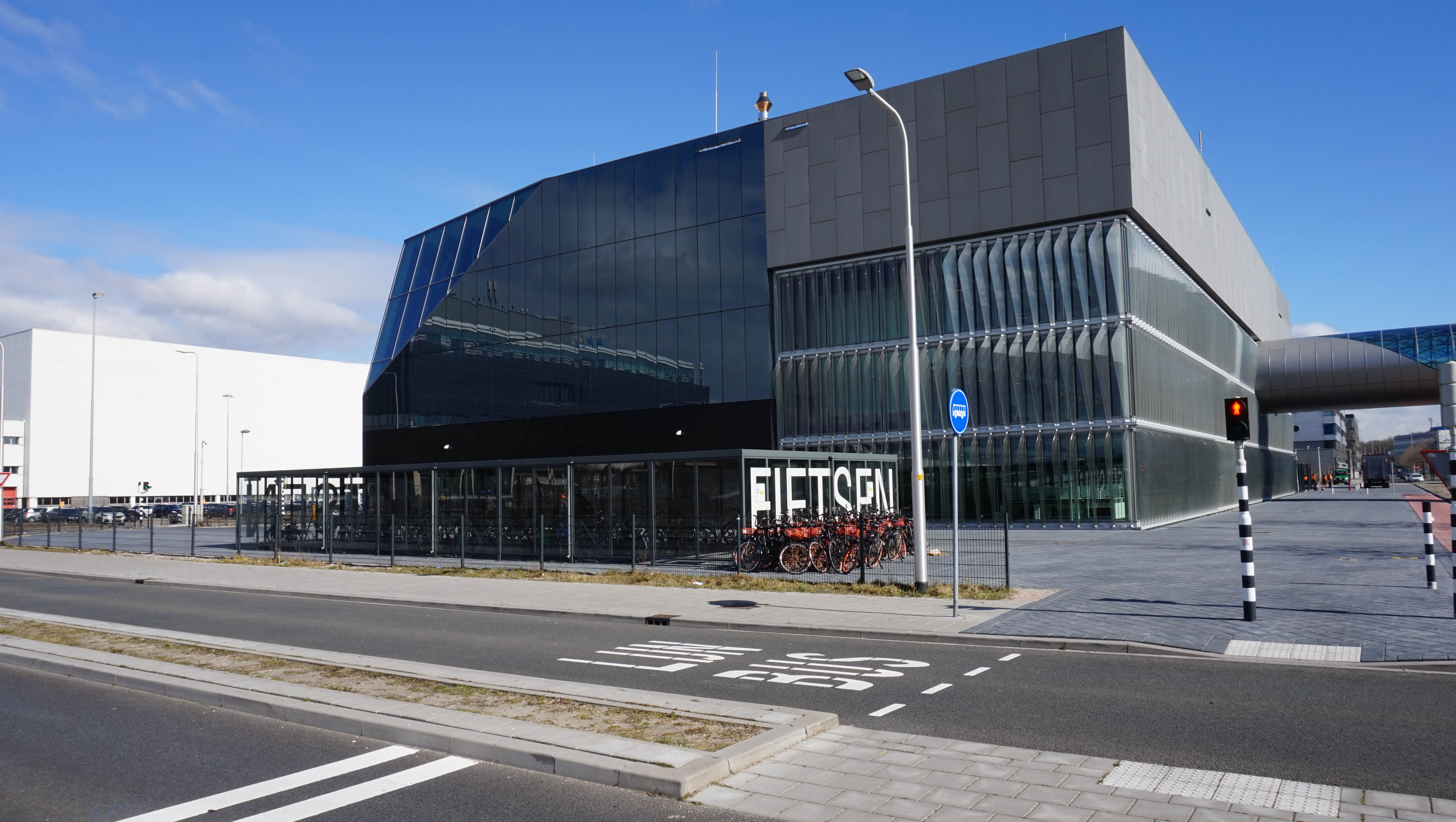 Schiphol Cycle Hub