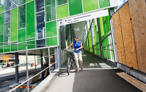 New Ground-Breaking Cycle Hub in Stockholm! 