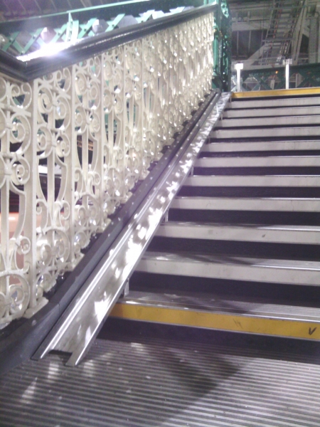 Falco Steams Ahead at Edinburgh Waverley Railway Station!