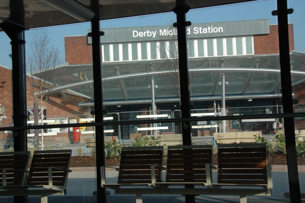 Derby Midland gets Falco Bus, Taxi and Cycle Shelters!