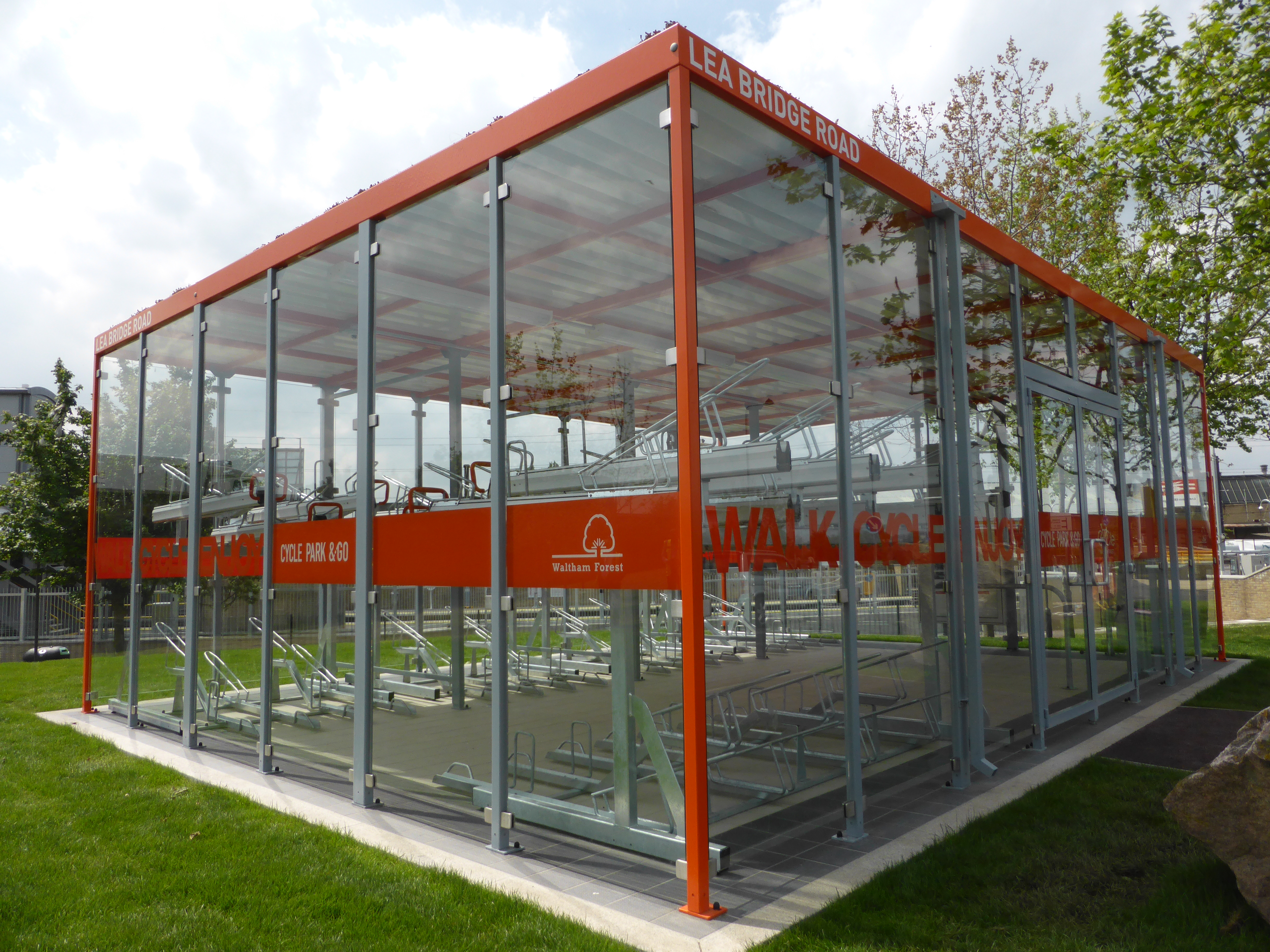 The Fourth LBWF Mini-Holland Hub Officially Opens at Lea Bridge Station!