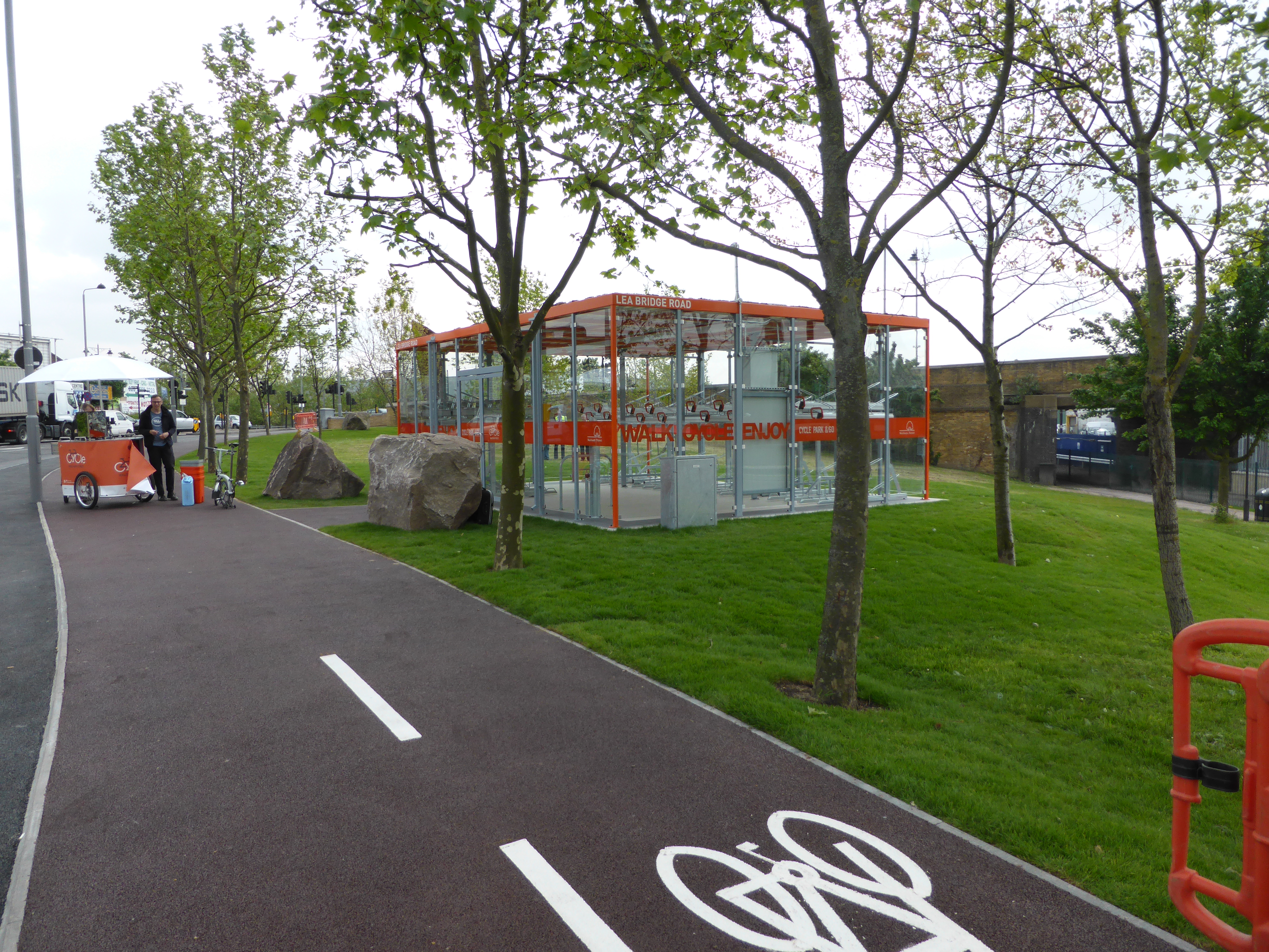 The Fourth LBWF Mini-Holland Hub Officially Opens at Lea Bridge Station!