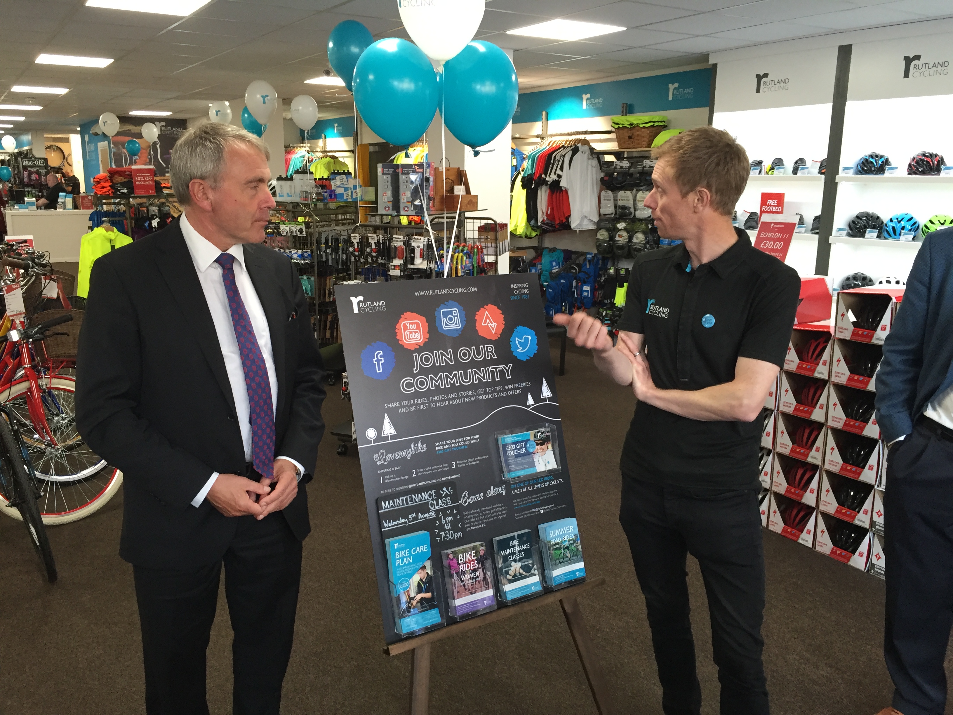 The UK’s Largest Cycle Hub at Cambridge Station Officially Opens to the Public Incorporating 3,000 Falco Cycle Parking Spaces!