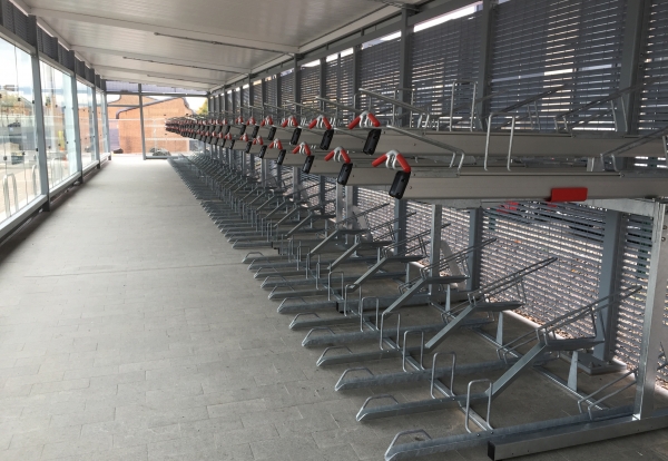 Falco’s Right On Track at Dundee Station