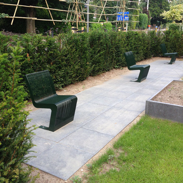 FalcoLinea Steel Chair