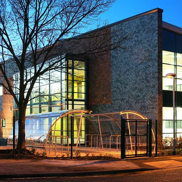 FalcoLite Cycle Shelter