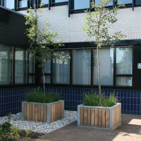 FalcoBloc Wooden Planter